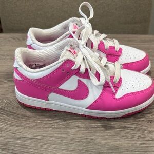 Nike Kids Sneakers in Pink and White